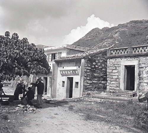 1940 年代的海滨学校（相片来源: 香港大学图书馆）